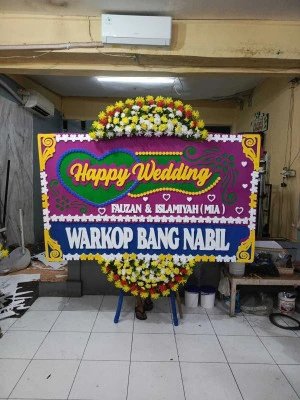 Papan Bunga di Daan Mogot